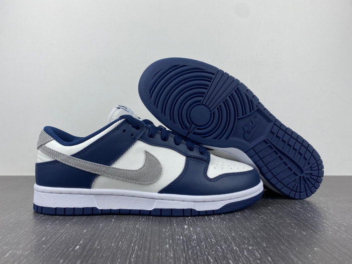 nike dunk low summit white midnight navy fd9749-400