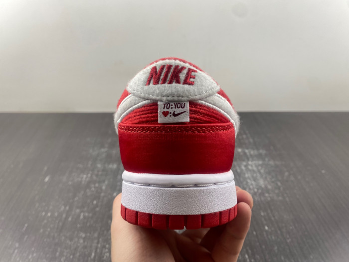 nike dunk low gs “valentine