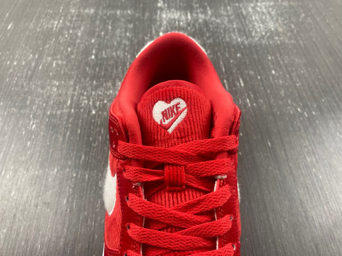 nike dunk low gs “valentine