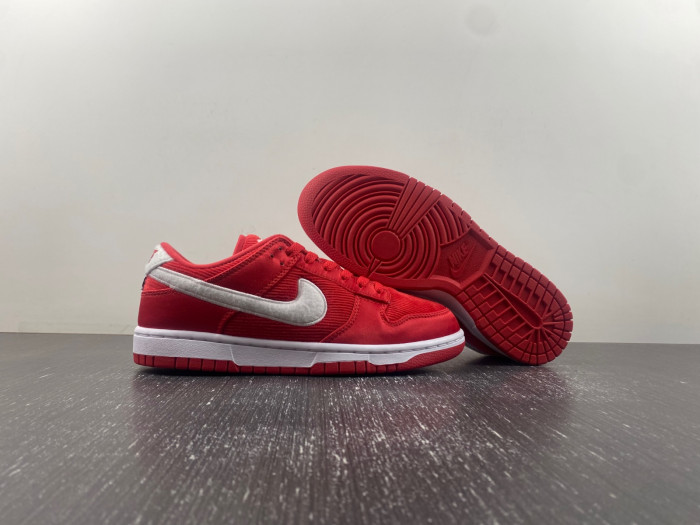 nike dunk low gs “valentine
