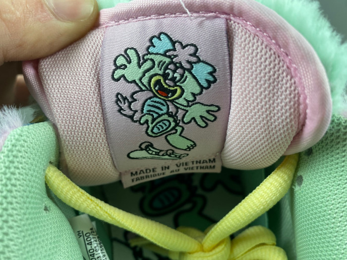 verdy x nike sb dunk low “visty”