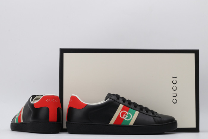 g*u*i ace embroidered low-top sneaker e2322