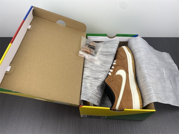 nike sb dunk low pro iso dark russet dh1319-200