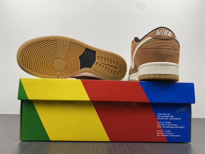 nike sb dunk low pro iso dark russet dh1319-200