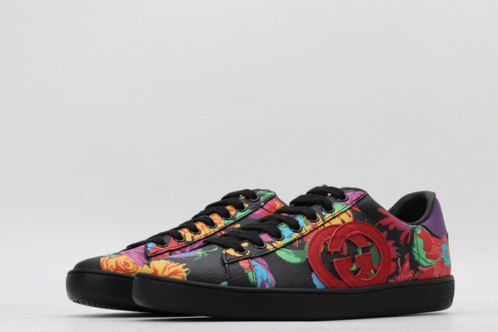 g*u*i ace embroidered low-top sneaker e2317