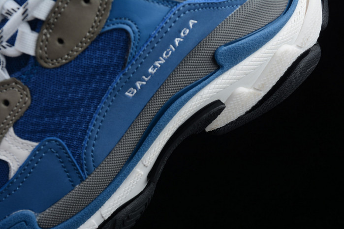 Ba*len*cia*ga triple s sneaker w09o5 7418