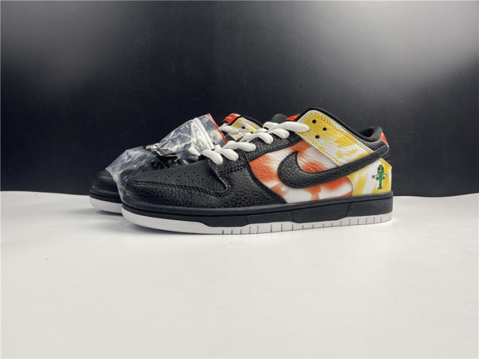 nike sb dunk low“raygun” bq6832-001