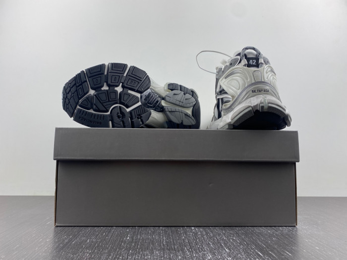 Ba*len*cia*ga runner w3rny 9012