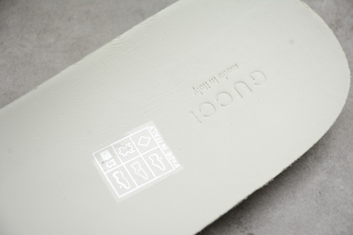 g*u*i ace embroidered low-top sneaker e2270