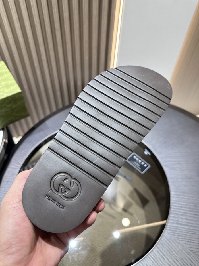 g*u*i sandals d06658