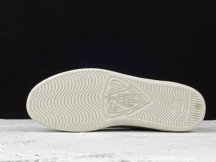 g*u*i ace embroidered low-top sneaker e2273