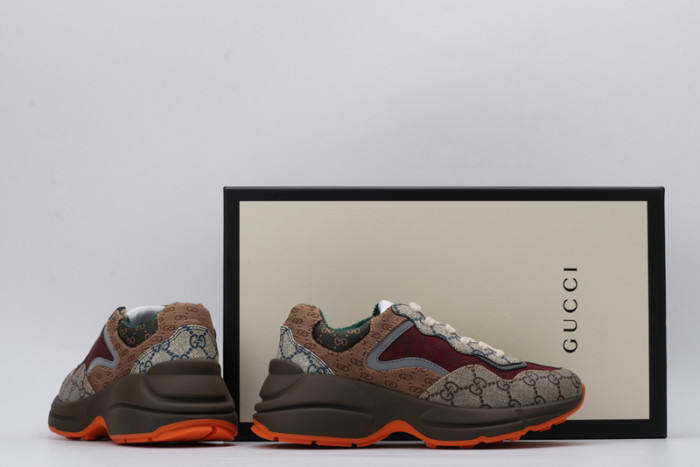 g*u*i ace embroidered low-top sneaker e231211