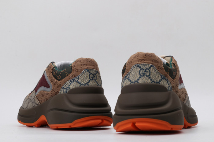 g*u*i ace embroidered low-top sneaker e231211