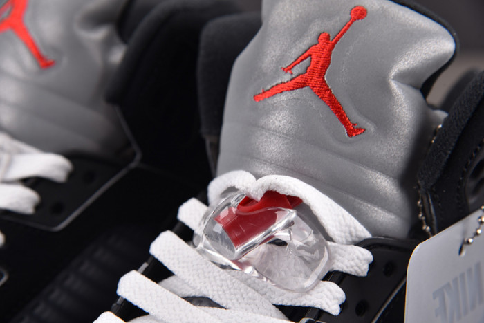AIR JORDAN 5 “BLACK METALLIC REIMAGINED” HF3975-001