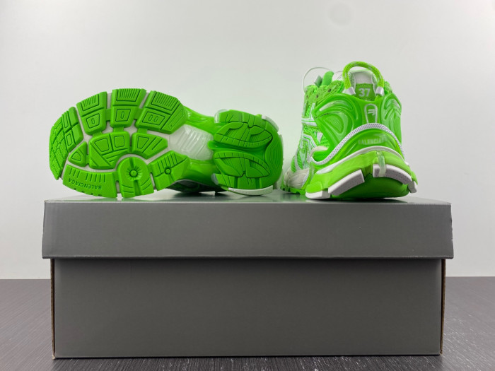 Ba*len*cia*ga runner w3rbm 3590