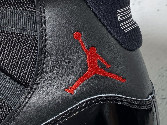 jordan 11 retro playoffs (2019) 378037-061