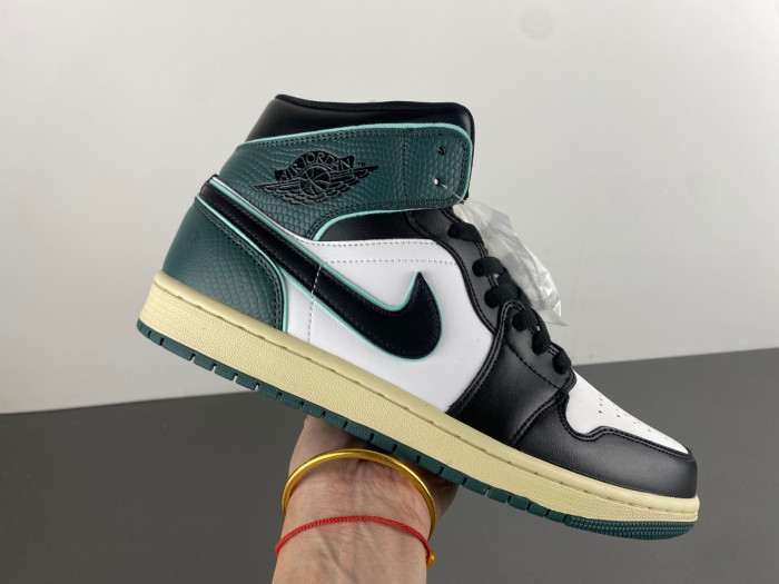 air jordan 1 mid wmns fq7818-100