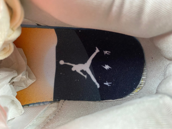 balvin x air jordan 4 retro aq0344-901