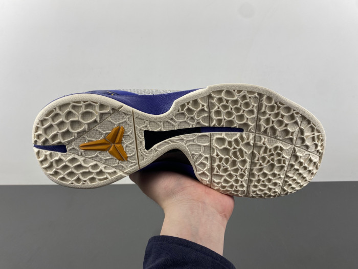 zoom kobe 429659-104