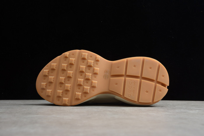 g*u*i ace embroidered low-top sneaker e2278