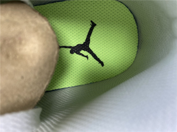 wmns air jordan 1 mid 