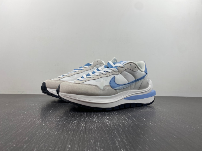 sacai x nike dd1875-112