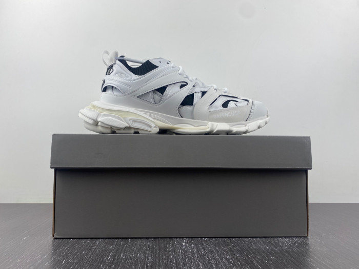 Ba*len*cia*ga track w3skc 9010