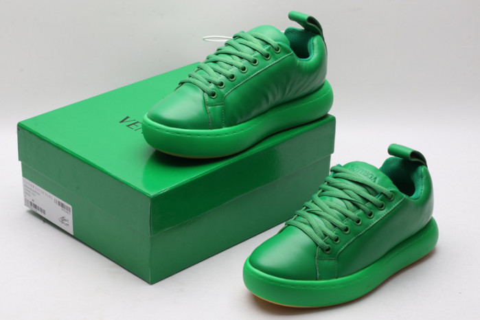 Bo*te*ga ve*ne*ta bv024