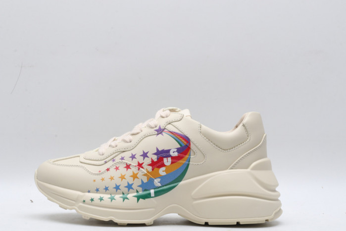 g*u*i ace embroidered low-top sneaker e2297