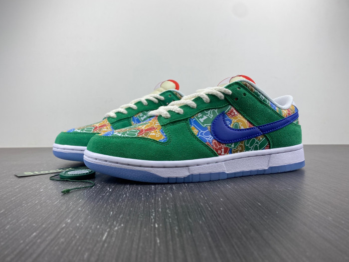 nike dunk low foam finger dz5184-300
