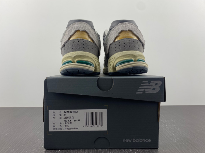new balance 2002r protection pack m2002rda