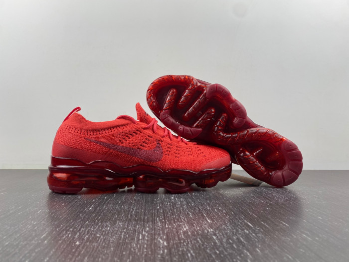 nike air vapormax 2023 flyknit triple red dv1678-600