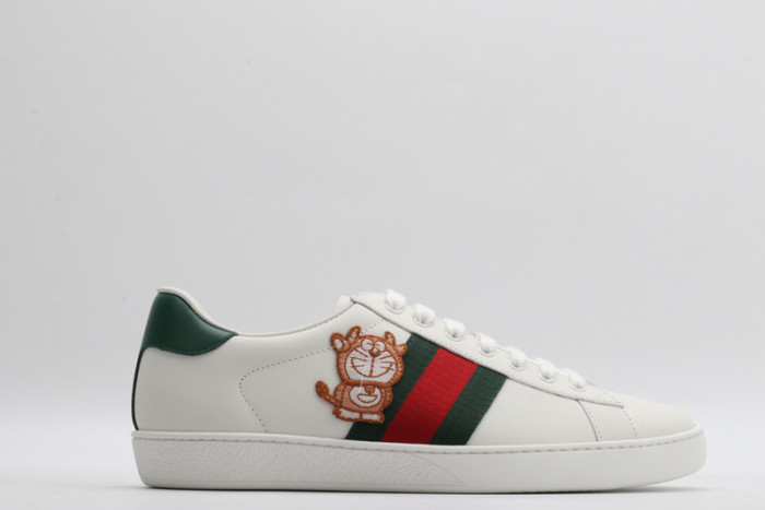 g*u*i ace embroidered low-top sneaker e2316