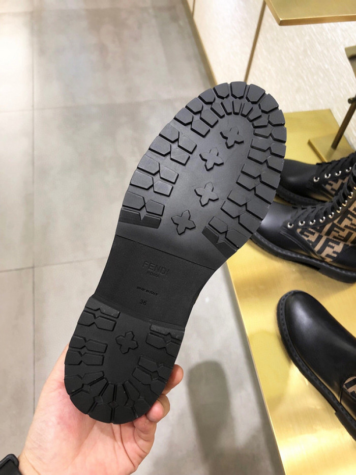 F**di high boots f004