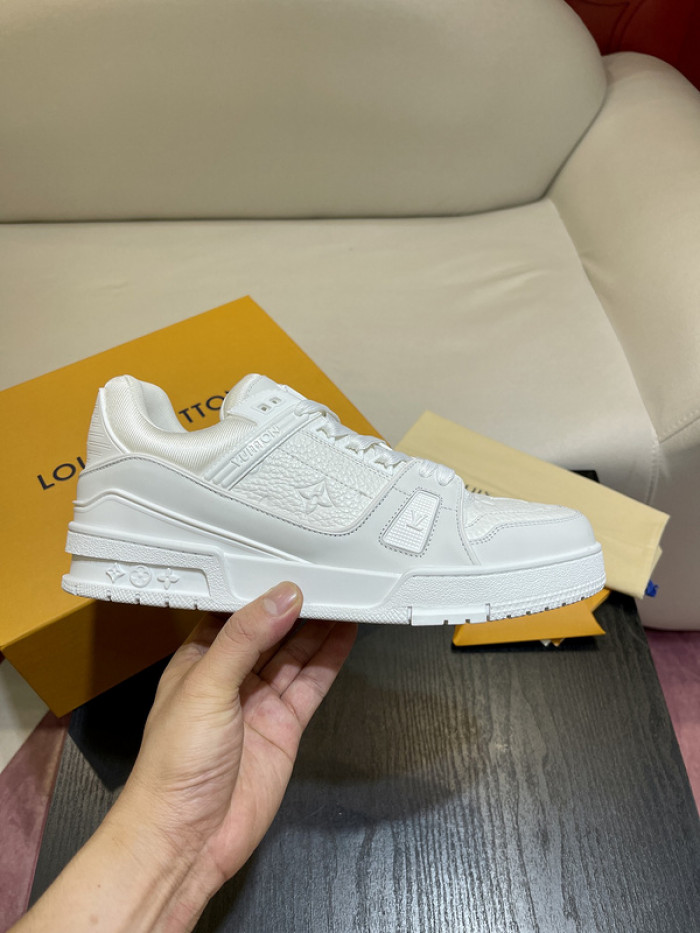 l0vt sneakers