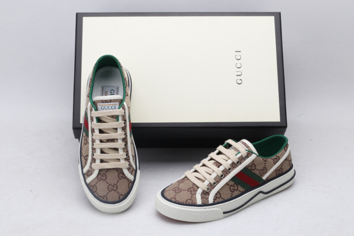 g*u*i ace embroidered low-top sneaker e2312