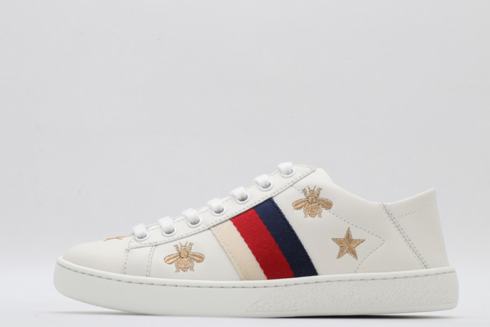 g*u*i ace embroidered low-top sneaker e2335