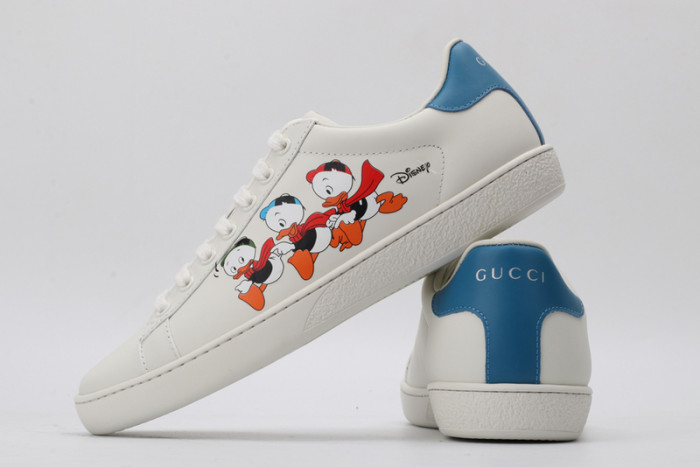 g*u*i ace embroidered low-top sneaker e2329