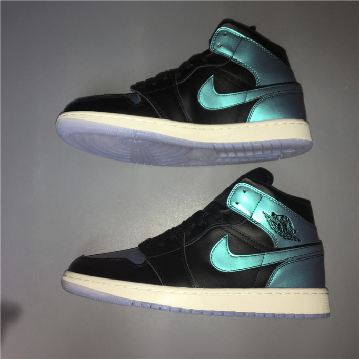 wmns air jordan 1 mid 