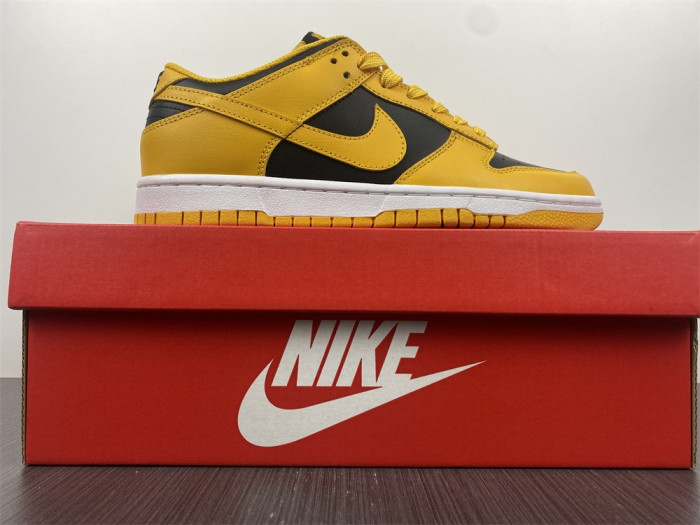 nike dunk low goldenrod dd1391-004