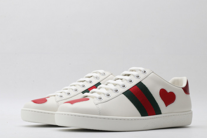 g*u*i ace embroidered low-top sneaker g075