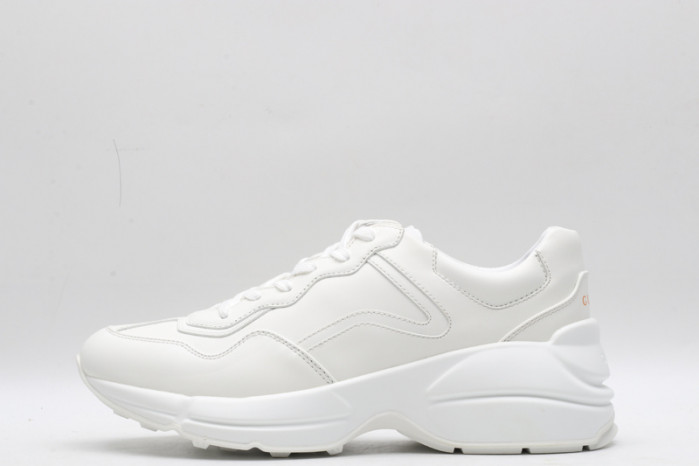 g*u*i ace embroidered low-top sneaker e2357