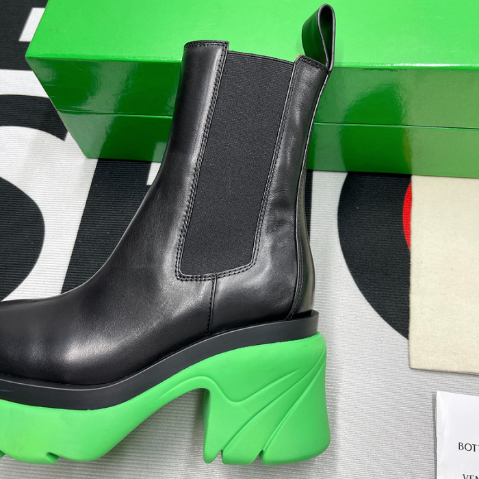 Bo*te*ga ve*ne*ta bv031