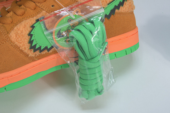 dead x nike sb dunk low“ orange bear” cj5378-800