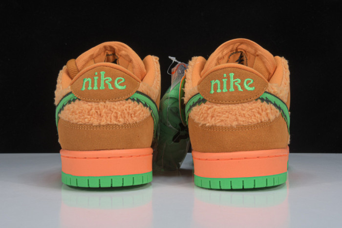 dead x nike sb dunk low“ orange bear” cj5378-800