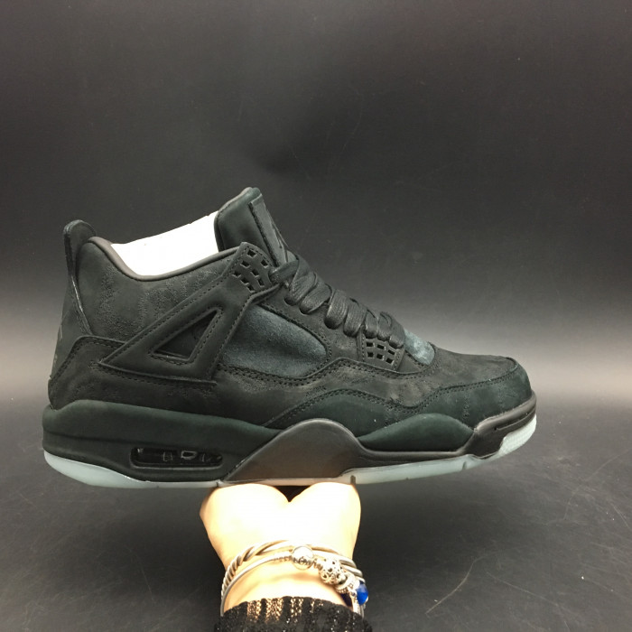 air jordan 4 retro kaws black 930155-001